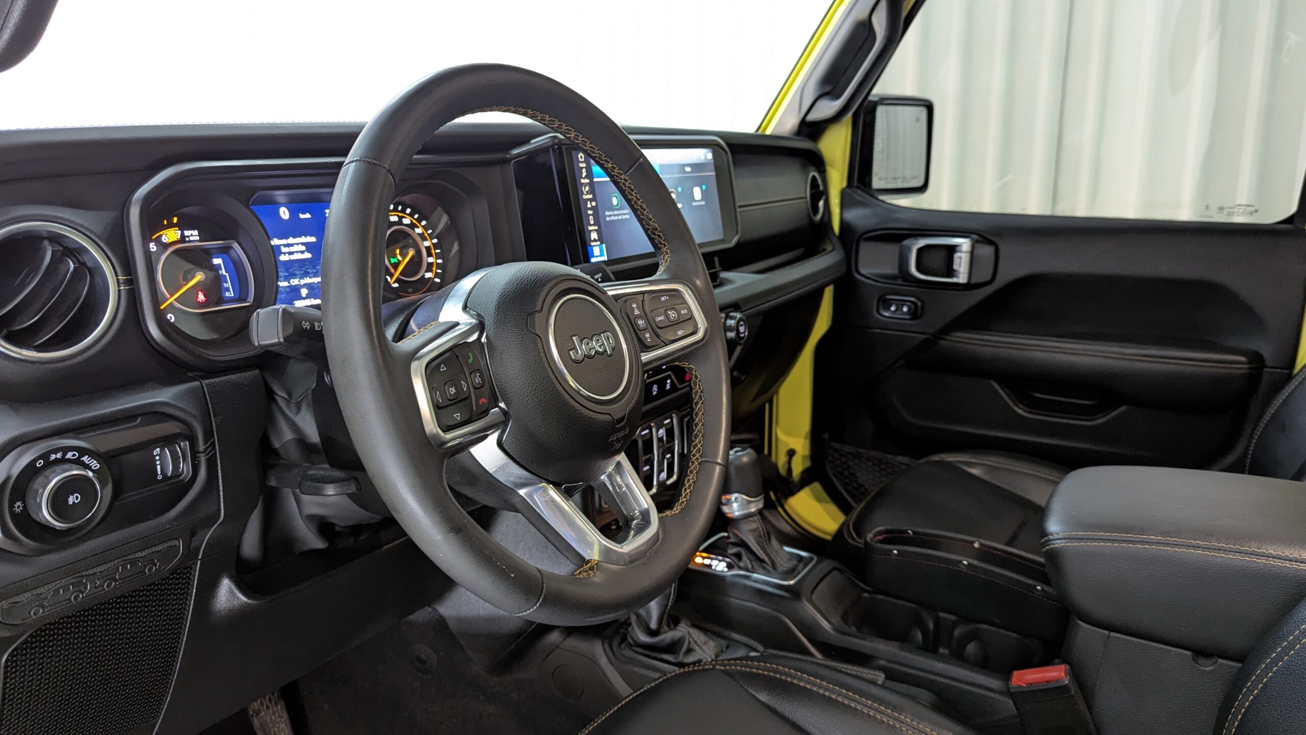 Jeep Wrangler Sahara