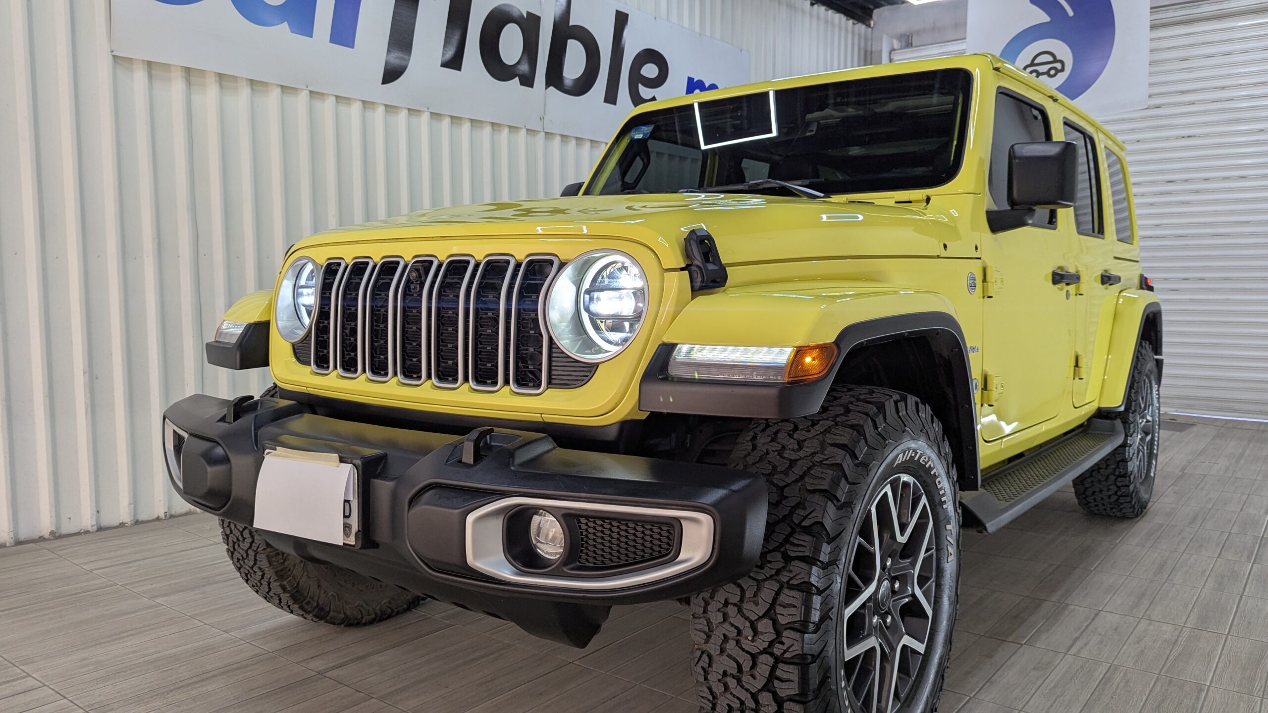 Jeep Wrangler Sahara